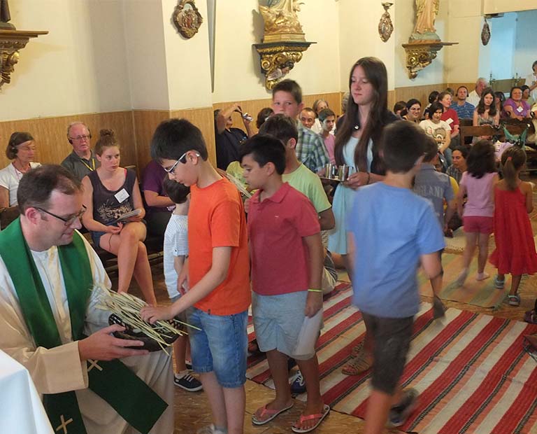 Servir la Famille 2015